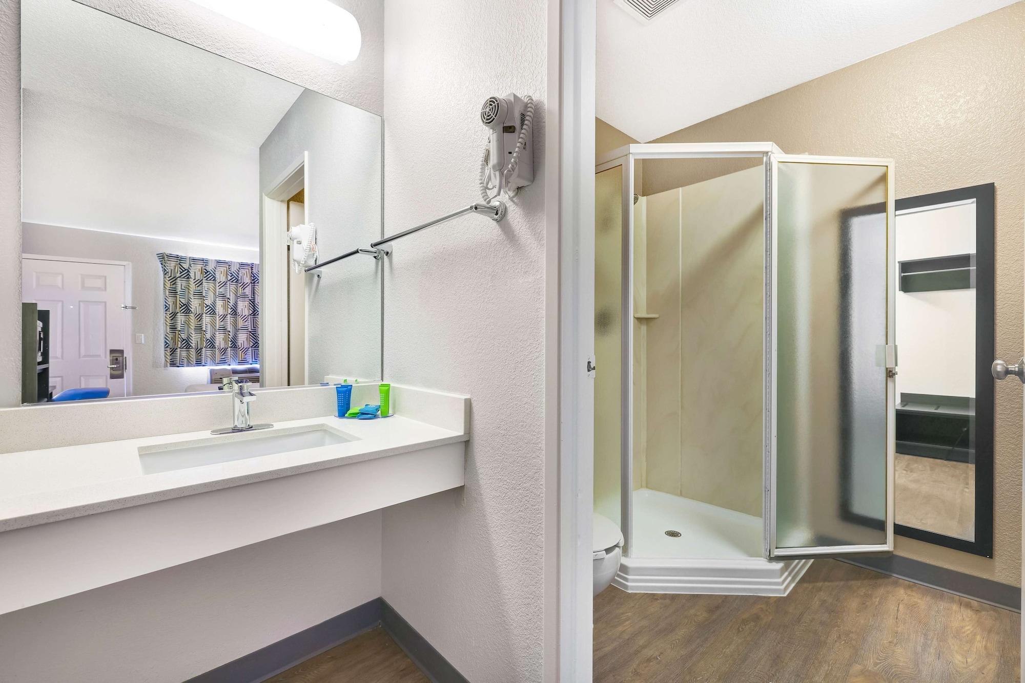 Motel 6-Kirkland, Wa - North Kirkland Eksteriør bilde