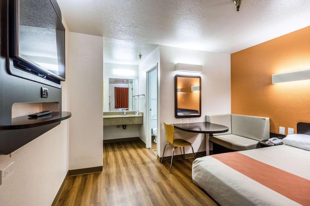 Motel 6-Kirkland, Wa - North Kirkland Eksteriør bilde