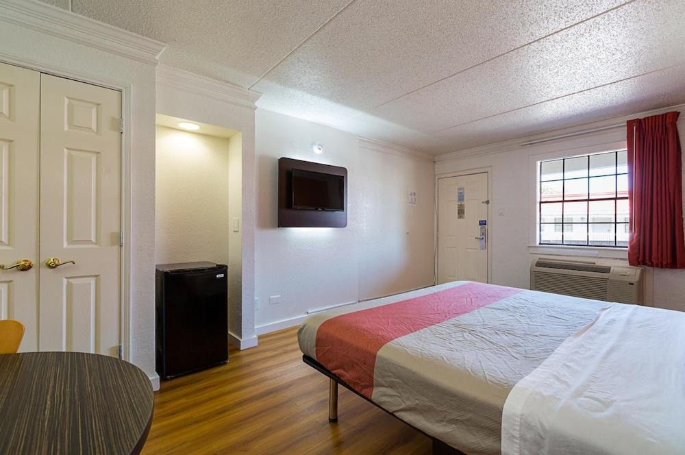 Motel 6-Kirkland, Wa - North Kirkland Eksteriør bilde