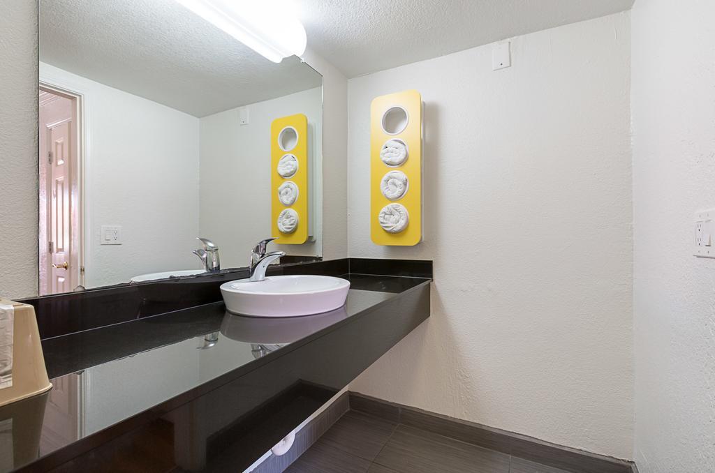 Motel 6-Kirkland, Wa - North Kirkland Eksteriør bilde